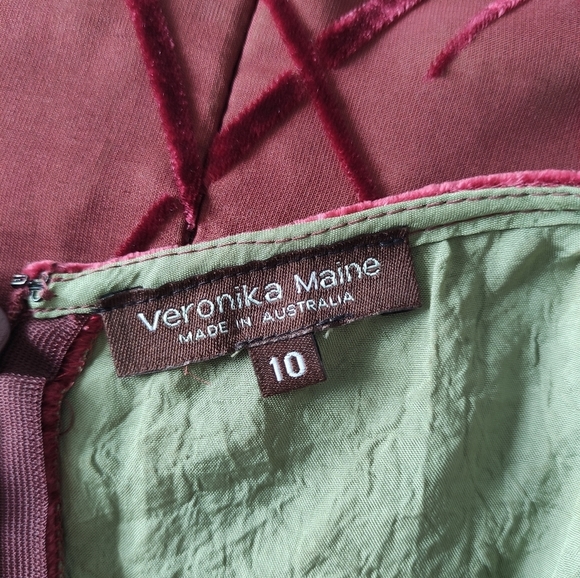 Veronika Maine contrast colour lining velvet sheer tunic - Picture 5 of 11